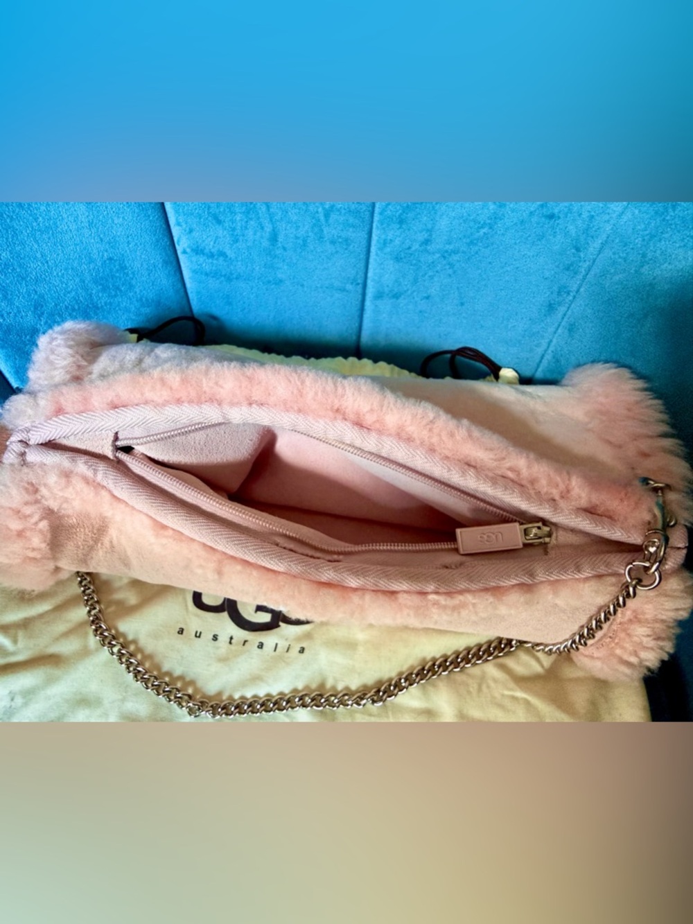 UGG Suede Leather Shearling
Sherpa Sheepskin Hand Muff Crossbody Clutch - Picture 7 of 8